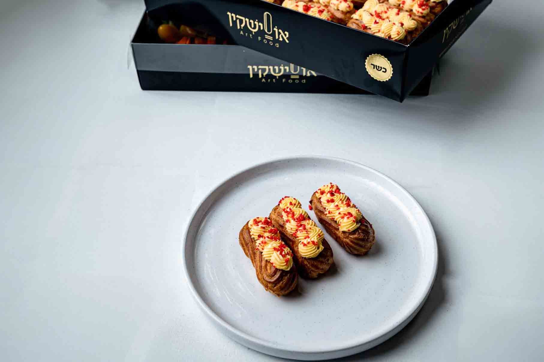 מיני אקלר מנגו